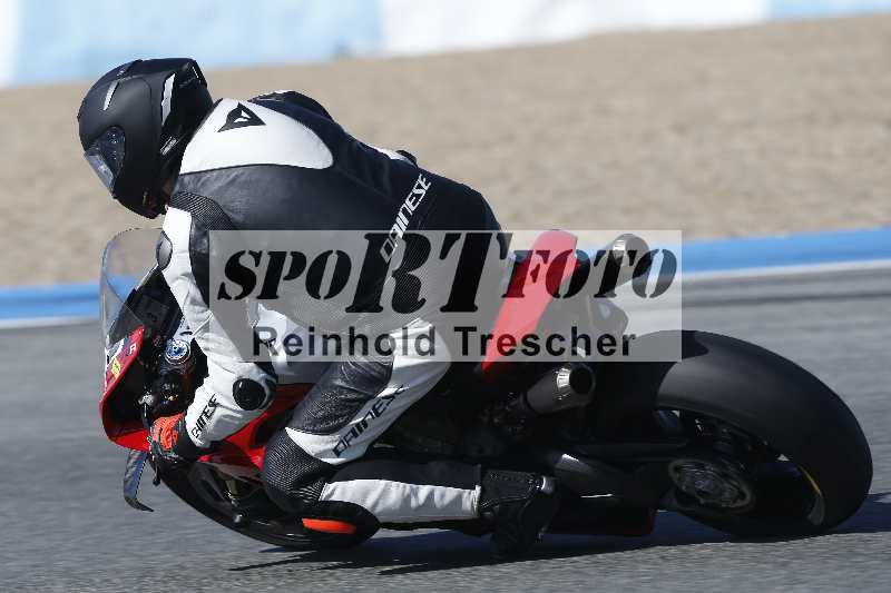 /Archiv-2024/02 29.01.-02.02.2024 Moto Center Thun Jerez/Gruppe gruen-green/162